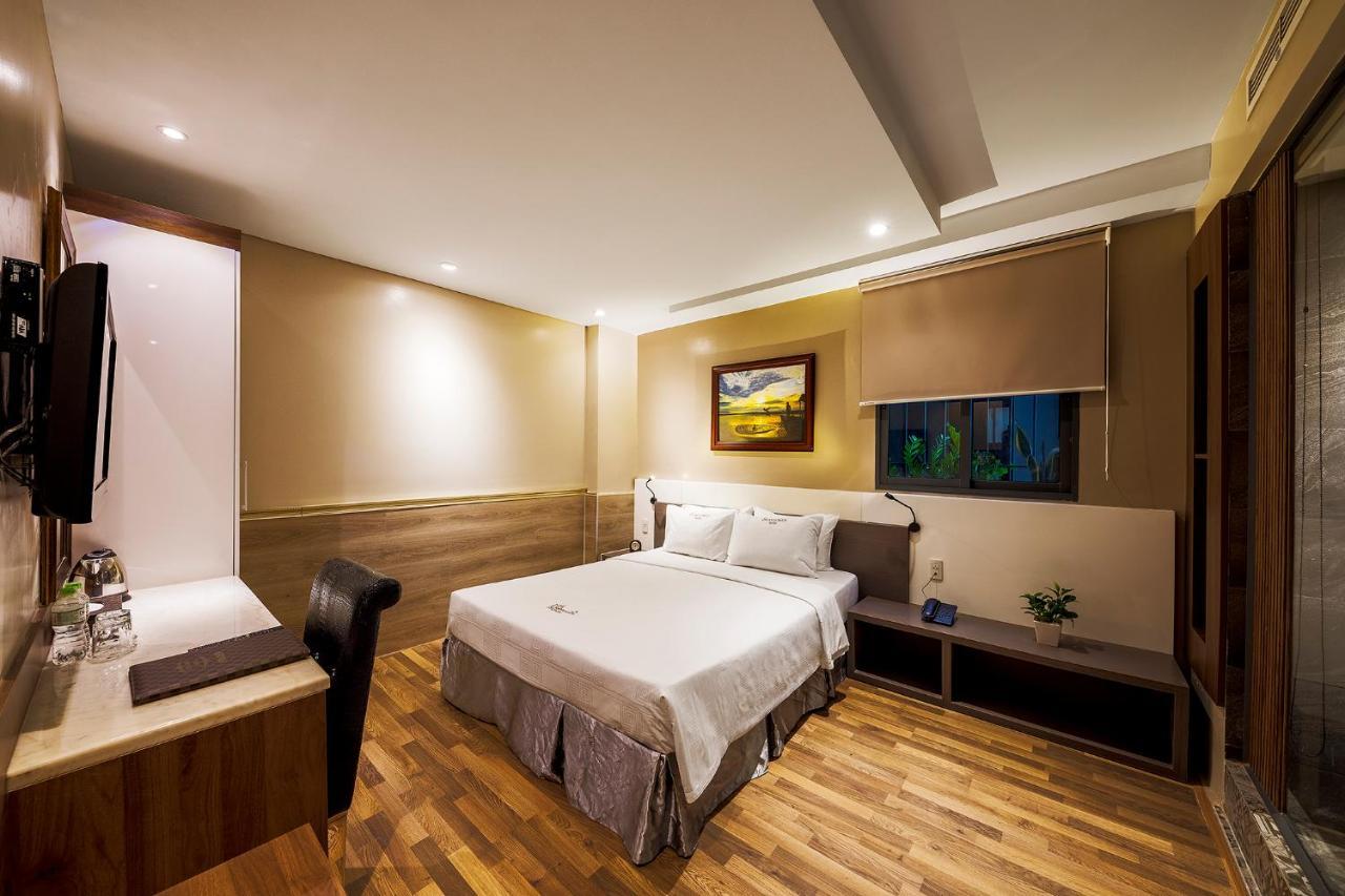 Sunflower Luxury Hotel Ho Chi Minh City Exterior photo